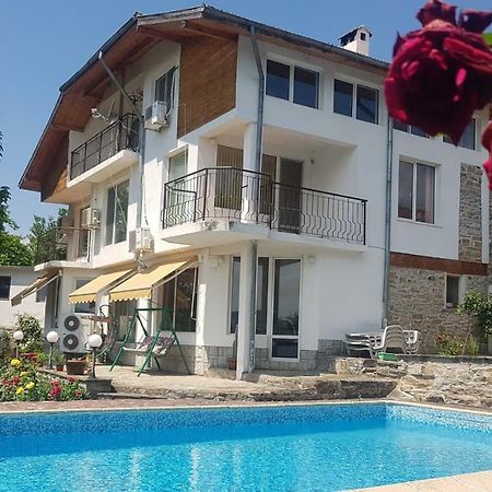 Rosarium Residence Guest House Dreanovo Exterior foto